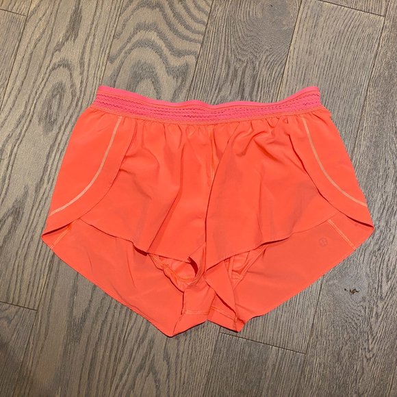 Lululemon Orange Shorts in Size 6